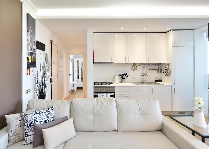 Tejo Blue & Bright - Checkinhome Апартаменти